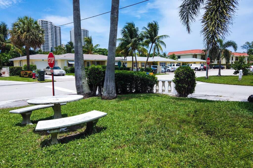 The Beach House At Seascape Steps From The Beach, Marina And Shops! West Palm Beach Ngoại thất bức ảnh